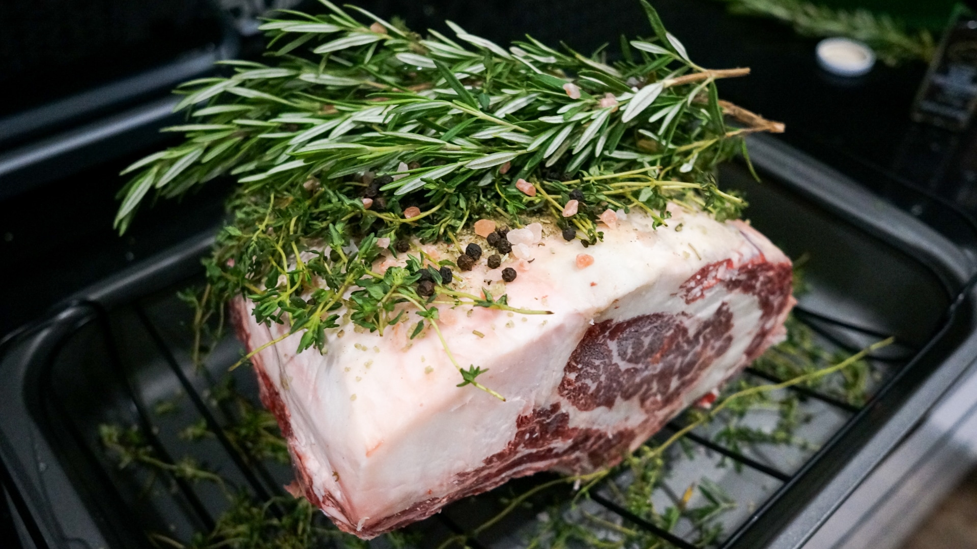 Seasoning the prime rib roast